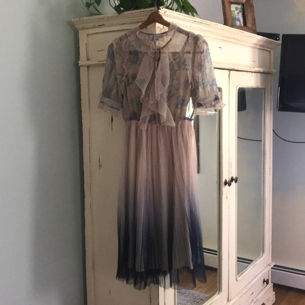 NWT dress dipdye/floral/ruffle detail, midcalf hem